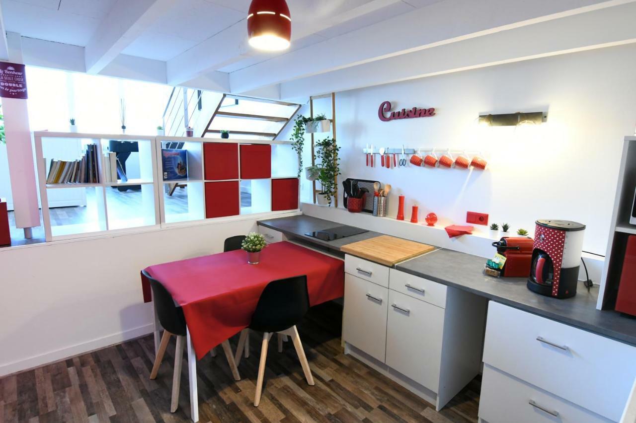 อพาร์ต โคซี เบรสต์ เล กาปูแซ็ง Apartment ภายนอก รูปภาพ